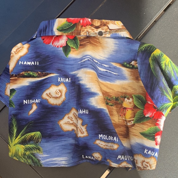 Cute Hawaiin dog shirt, with all islands listed - Picture 2 of 2